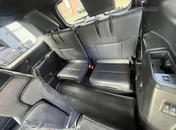 JTJTBCDX8R5019442 2024 LEXUS GX Silver Հետևի նստատեղերի տեսք