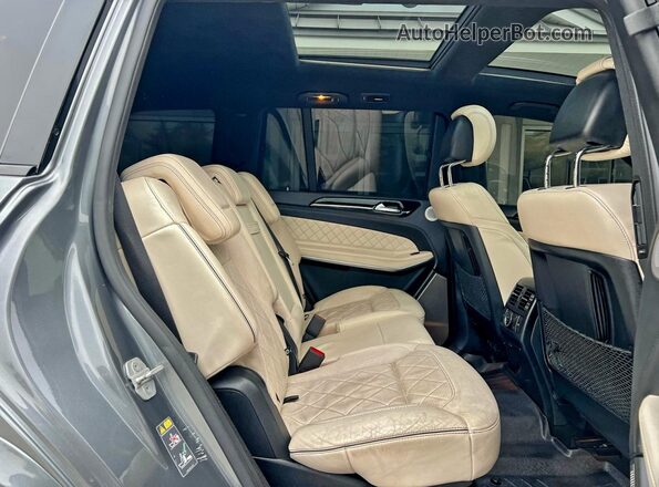 4JGDF7DE8HA829365 2017 MERCEDES-BENZ GLS-CLASS Gray წინა სალონის ხედი