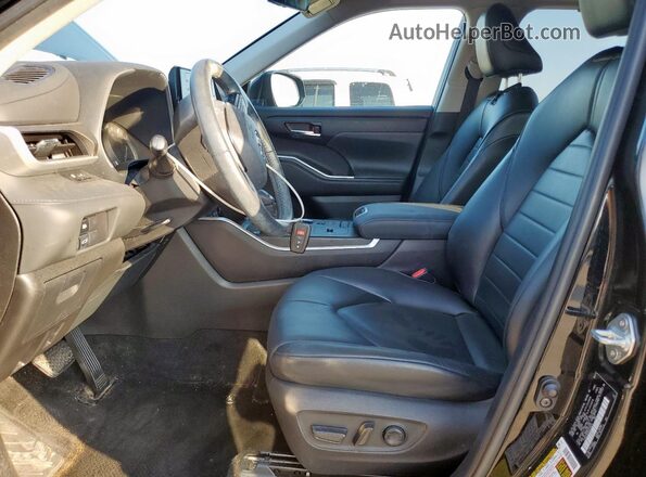 5TDGZRAH6NS539434 2022 TOYOTA LE Black 