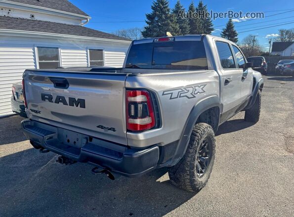 1C6SRFU98NN393094 2022 RAM 1500 Silver Delantero derecho