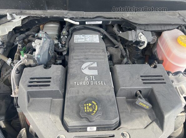 3C63R3EL6NG363565 2022 RAM 3500 White Widok deski rozdzielczej