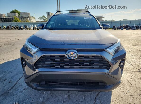 JTMB6RFV5PD085130 2023 TOYOTA LE Gray Вид спереду