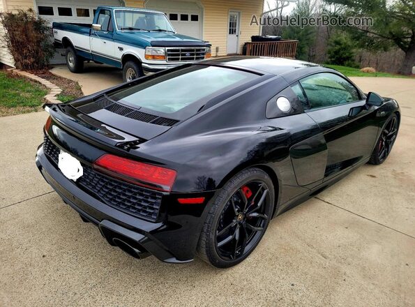 WUAKBAFX4M7901384 2021 AUDI R8 Black Vista frontal