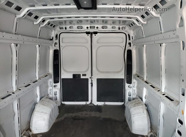 3C6LRVDG1SE521527 2025 RAM PROMASTER White უკანა სალონის ხედი