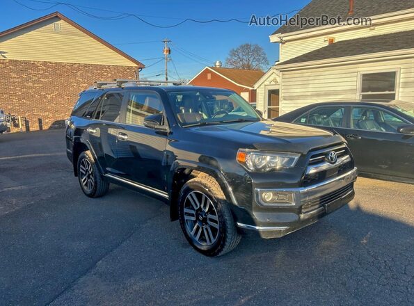 JTEBU5JR6L5769631 2020 TOYOTA 4RUNNER Black Front view