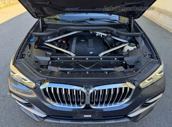 5UXCR6C55KLK82486 2019 BMW X5 Gray 