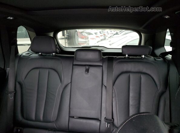 5UXCR4C06L9B21848 2020 BMW X5 White 