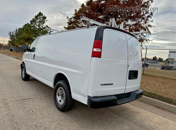 1GCWGAFP9L1210191 2020 CHEVROLET EXPRESS White Передня права чверть