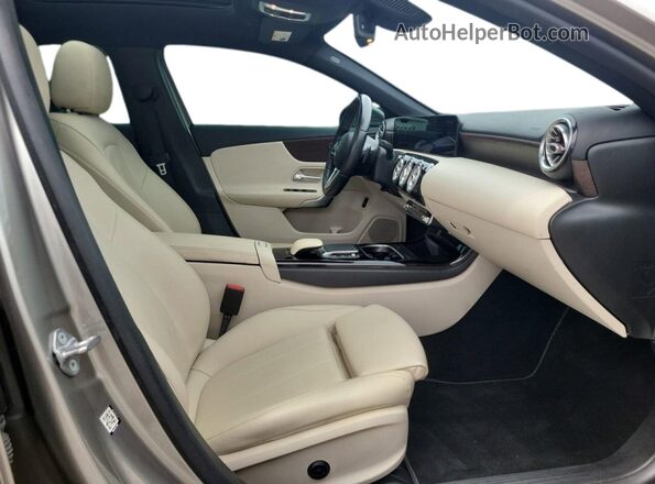 W1K3G4EB2MJ262764 2021 MERCEDES-BENZ A-CLASS Beige Vista frontal