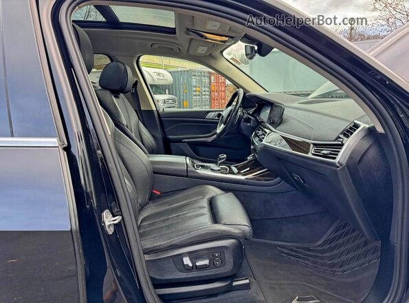 5UXCW2C09L9B56655 2020 BMW X7 Black 
