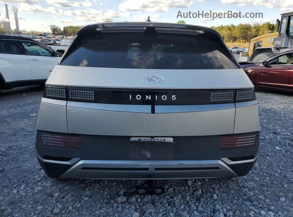 KM8KN4DE0RU248841 2024 HYUNDAI IONIQ Silver Widok wnętrza z przodu