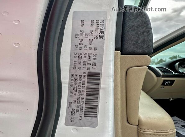 1C4RJFBG5JC322277 2018 JEEP GRAND White Vista de los asientos traseros