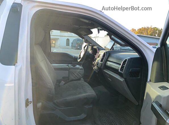 1FDUF5GT7HEC49273 2017 FORD F550 White 