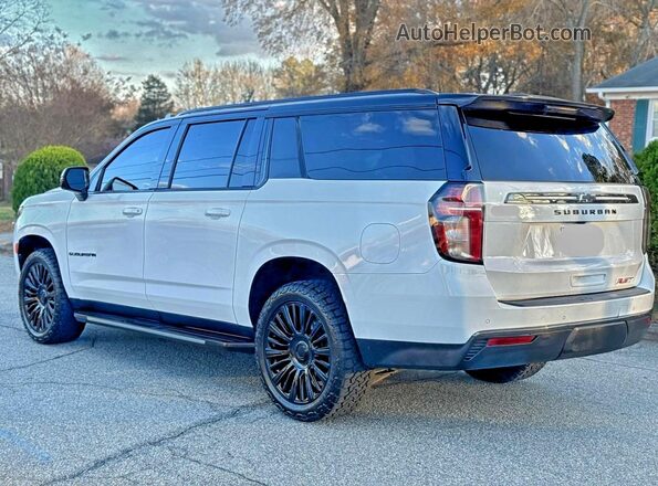 1GNSKEKD5MR331360 2021 CHEVROLET SUBURBAN White Przód prawy
