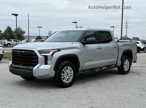 5TFLA5DB2RX178175 2024 TOYOTA TUNDRA Серебряный Задняя правая четверть