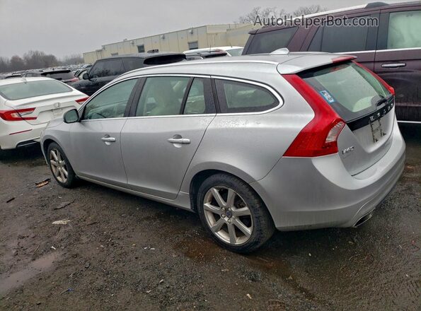 YV140MEK5G1301414 2016 VOLVO V60 Silver Trasero derecho