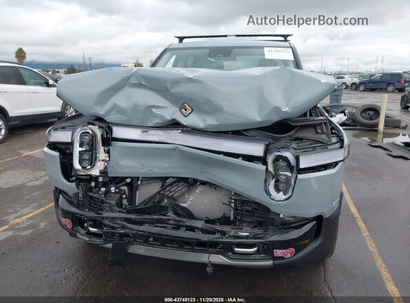 7FCTGAAA0PN022500 2023 RIVIAN R1T Gray Vista frontal