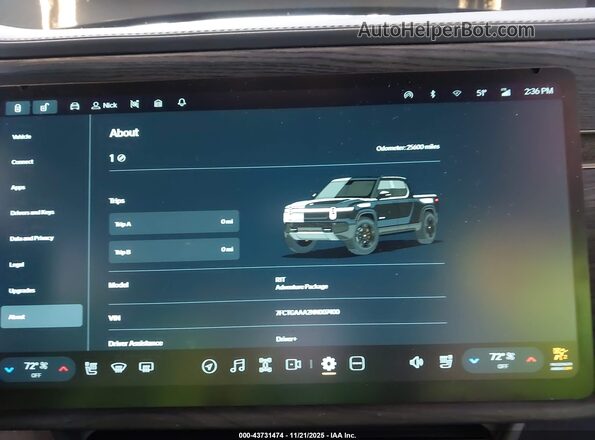 7FCTGAAA2NN007400 2022 RIVIAN R1T Black Вид задніх сидінь
