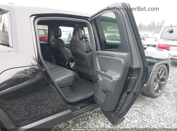 7FCTGAAA3PN017789 2023 RIVIAN R1T Black VIN კოდის სტიკერის ხედი