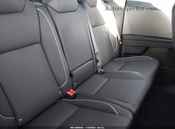 7G2CEHED0RA028785 2024 TESLA CYBERTRUCK Silver Widok naklejki z numerem VIN