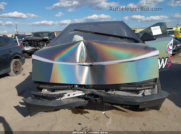 7G2CEHED0SA076924 2025 TESLA CYBERTRUCK Gray Vista trasera