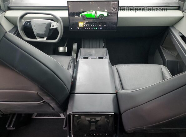 7G2CEHED1RA048818 2024 TESLA CYBERTRUCK Green Vista del salpicadero