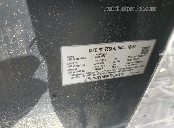 7G2CEHED1RA048818 2024 TESLA CYBERTRUCK Green Vista del compartimento del motor