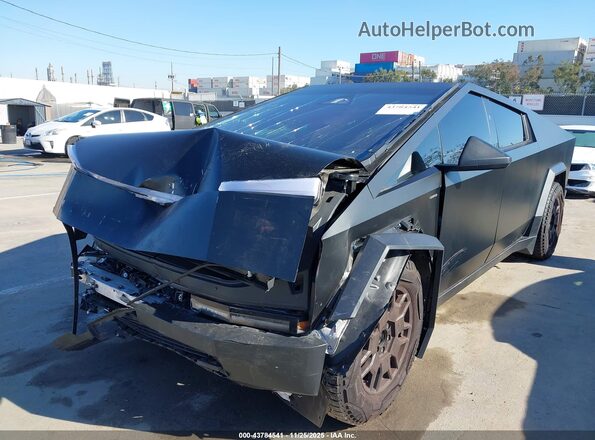 7G2CEHED4RA033309 2024 TESLA CYBERTRUCK Black 