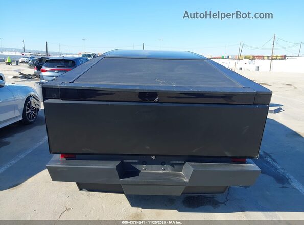 7G2CEHED4RA033309 2024 TESLA CYBERTRUCK Black 