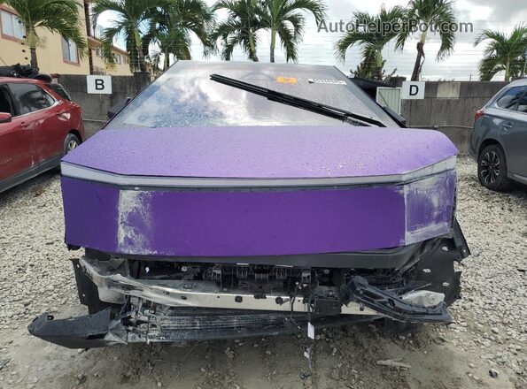 7G2CEHED4SA069815 2025 TESLA CYBERTRUCK Purple Widok z przodu
