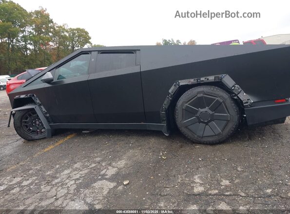 7G2CEHED5RA035957 2024 TESLA CYBERTRUCK Black 