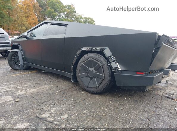 7G2CEHED5RA035957 2024 TESLA CYBERTRUCK Black 