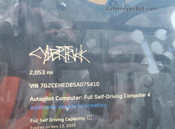 7G2CEHED8SA075410 2025 TESLA CYBERTRUCK Silver Вид щитка приладів