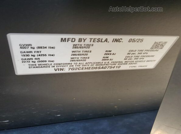 7G2CEHED8SA075410 2025 TESLA CYBERTRUCK Silver Вид підкапотного простору