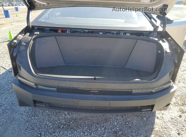 7G2CEHED8SA075410 2025 TESLA CYBERTRUCK Silver Вид задньої частини салону