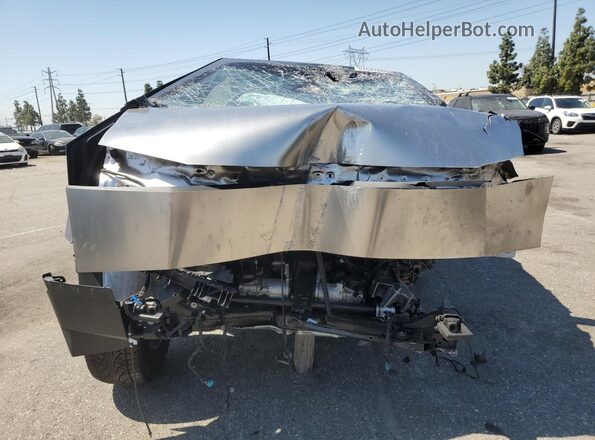 7G2CEHED9SA058678 2025 TESLA CYBERTRUCK Серебряный Вид спереди