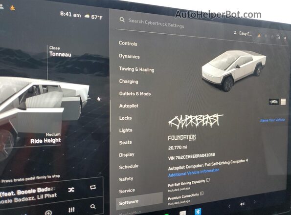 7G2CEHEE0RA041058 2024 TESLA CYBERTRUCK Silver 