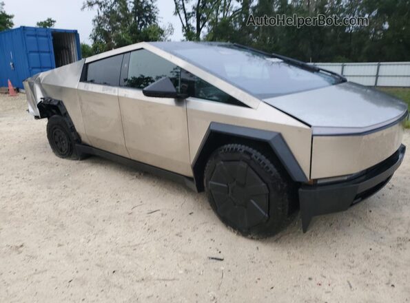 7G2CEHEE0RA041058 2024 TESLA CYBERTRUCK Silver 