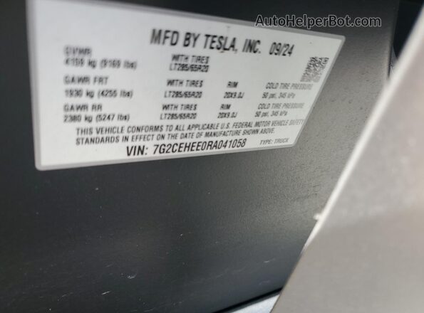 7G2CEHEE0RA041058 2024 TESLA CYBERTRUCK Silver 