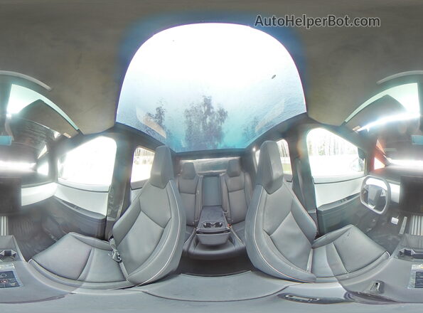 7G2CEHEE0RA041058 2024 TESLA CYBERTRUCK Silver 