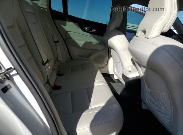 7JR102FK9KG008117 2019 VOLVO S60 White Vista de los asientos traseros