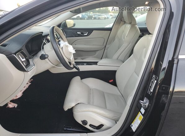 7JR102TL5MG112975 2021 VOLVO S60 Black Vista interior delantera