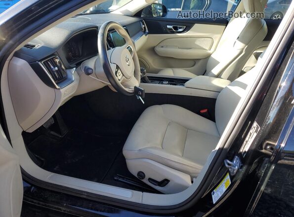 7JRA22TK7LG045215 2020 VOLVO S60 Black Front interior view