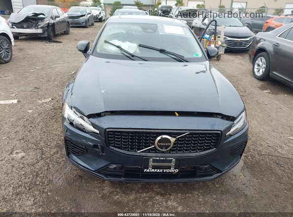 7JRH60FL0RG296128 2024 VOLVO S60 RECHARGE PLUG-IN HYBRID Синий Вид спереди