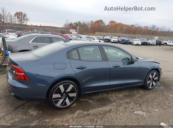 7JRH60FL0RG296128 2024 VOLVO S60 RECHARGE PLUG-IN HYBRID Синий Вид задней части салона