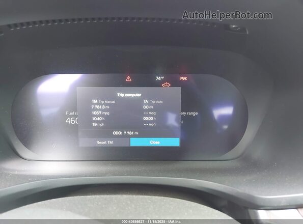 7JRH60FL6RG326717 2024 VOLVO S60 RECHARGE PLUG-IN HYBRID Teal Widok tylnych siedzeń