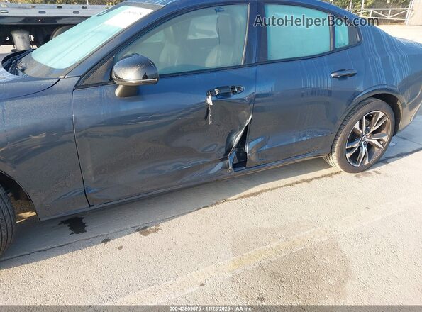 7JRL12FJ8SG362112 2025 VOLVO S60 Blue 