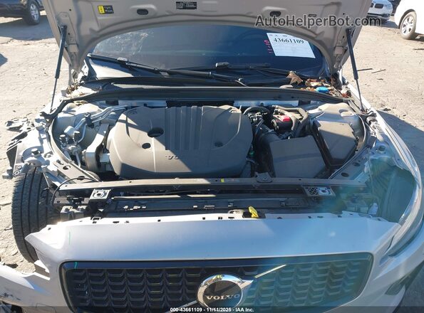 7JRL12FK0RG309066 2024 VOLVO S60 Silver Vista trasera