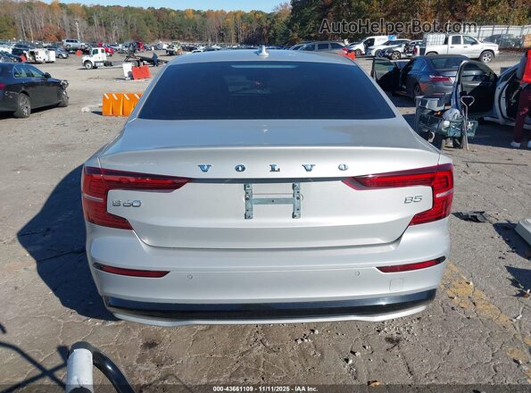 7JRL12FK0RG309066 2024 VOLVO S60 Silver 