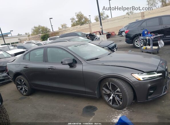 7JRL12FK3RG317419 2024 VOLVO S60 Gray Вид задньої частини салону
